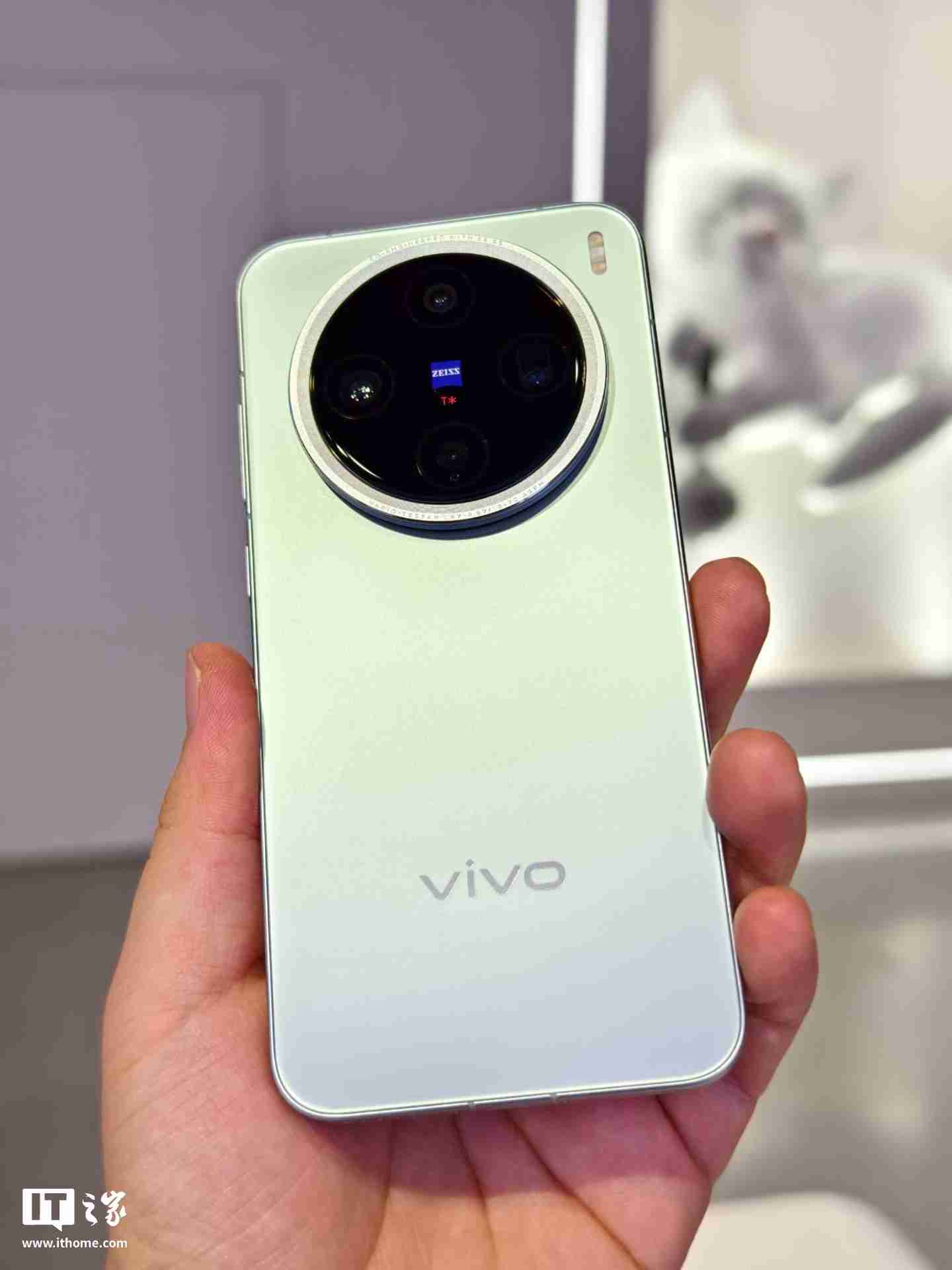 vivo X200 Pro mini 小屏手机实拍、快速上手：单手掌控，Pro 级 mini